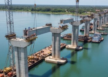 Megaobra de 30 metros de altura e 1,18 km fortalece a logística e atrai novos investimentos