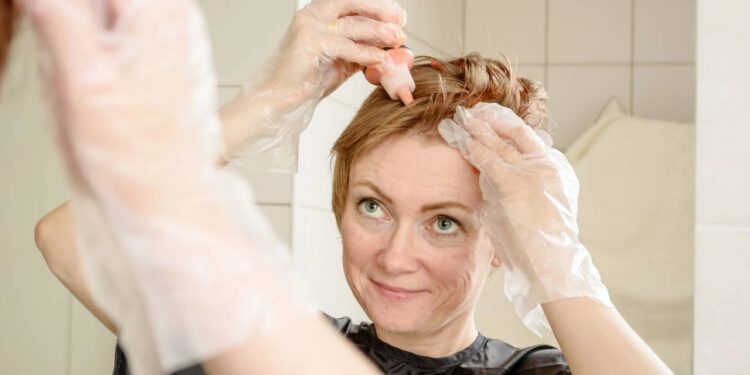 6 tintas sem amônia que cobrem os fios brancos sem agredir o couro cabeludo