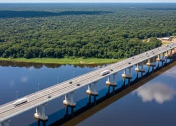 Obra de R$ 250 milhões une Tocantins e Pará e reduz tempo de travessia no Rio Araguaia