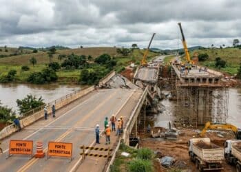 Ponte da MG-460 é interditada e desvio de 13 km muda rotina entre duas cidades