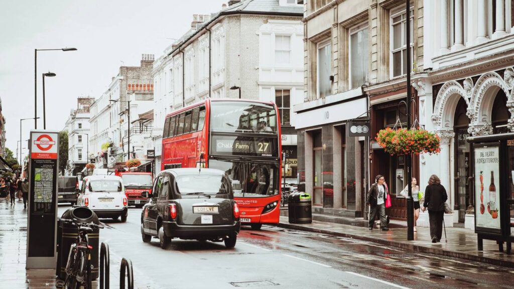 Ruas do Reino Unido - Créditos: depositphotos.com / natazhekova
