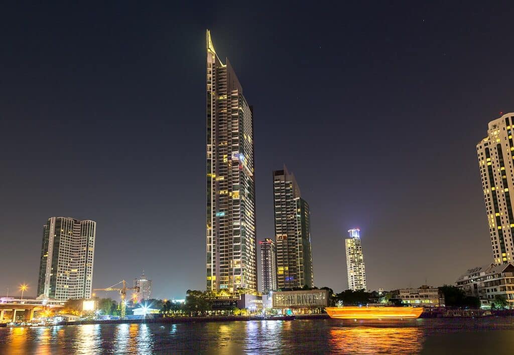 Um novo edifício em Bangkok - The River - Créditos: Wikimedia Commons