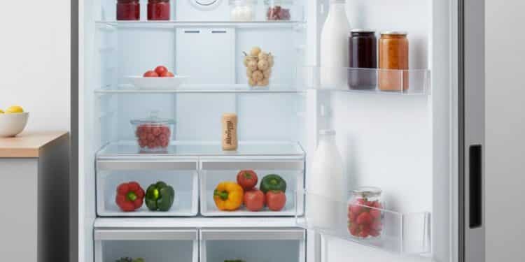 Você vai se surpreender com o que uma simples rolha pode fazer dentro da geladeira