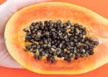 Quantas sementes de mamão comer para “regenerar” o fígado?