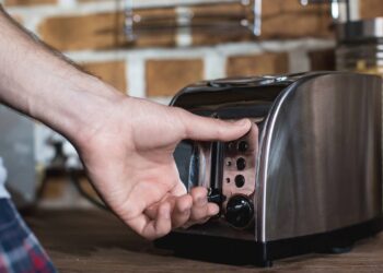 Motivos para você aposentar sua torradeira comum hoje mesmo