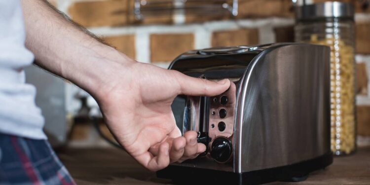 Motivos para você aposentar sua torradeira comum hoje mesmo