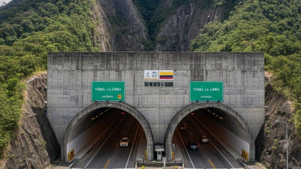 Maior túnel da América Latina conecta duas cidades e impulsiona o desenvolvimento regional