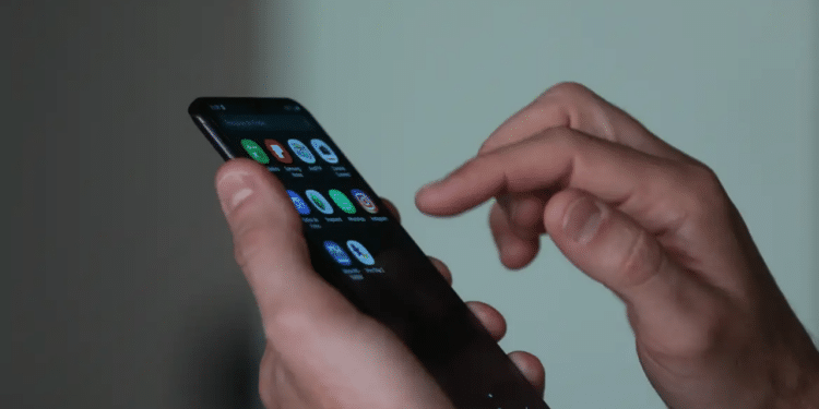 Bolsa Família tem quase R$ 4 bilhões enviados por beneficiários para sites de apostas