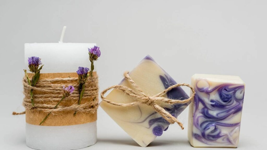 O truque simples para transformar um sabonete em vela aromática que está conquistando a internet