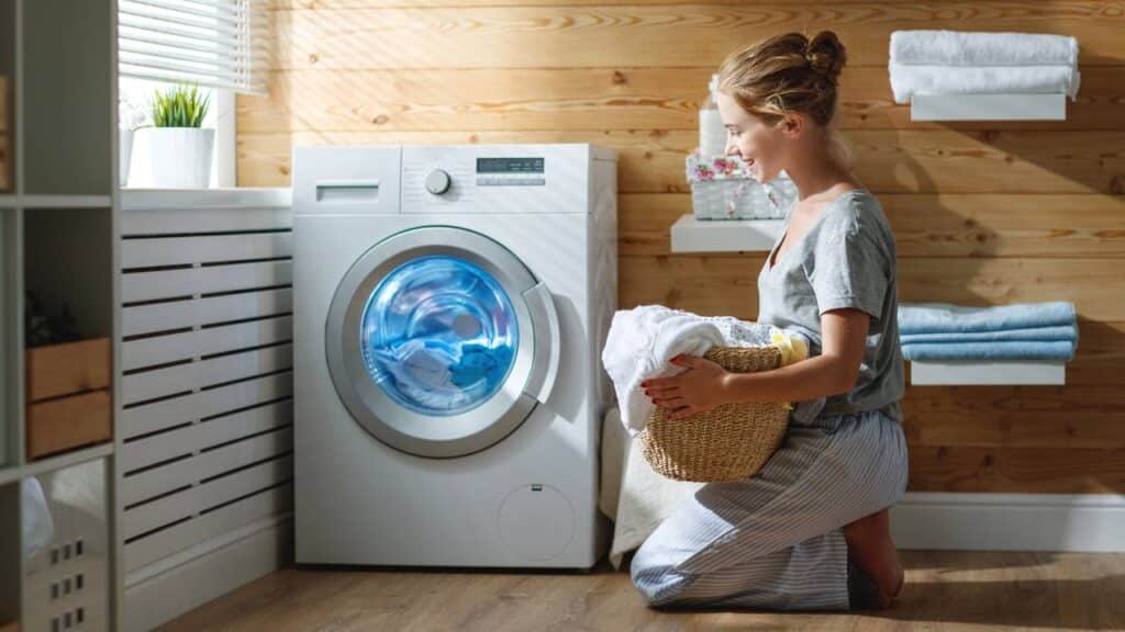 Essa função da máquina de lavar pode reduzir sua conta de água e quase ninguém usa