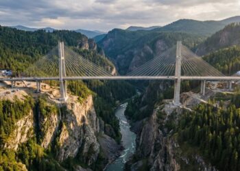 Ponte monumental de 13 bilhões será concluída em 2026, promete eliminar caminhos perigosos e impulsionar economia da região