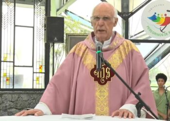 Padre Júlio Lancellotti tem transmissões de missas proibidas pela Arquidiocese de SP