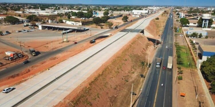 Duplicação da BR-163 avança com investimento de R$ 9,3 bilhões e entra em nova etapa de pavimentação