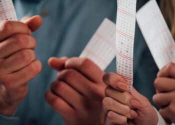 Aposta única ganha prêmio histórico de quase R$ 10 bilhões em loteria