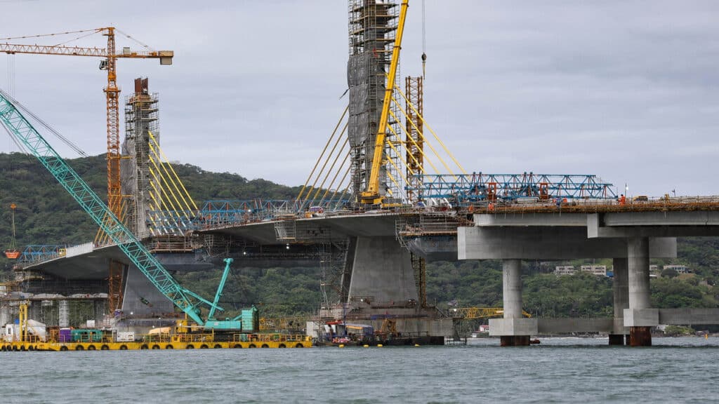 Megaponte de R$ 400 milhões ficará pronta em 2026 e promete eliminar a travessia por balsa em região do Paraná