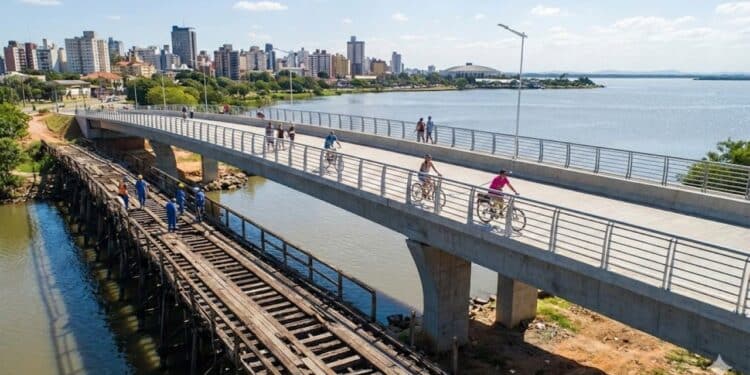 Nova ponte mais segura vai substituir estrutura antiga em Porto Alegre com investimento de R$ 6,8 milhões para facilitar a travessia de moradores