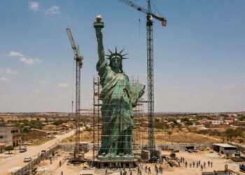 Prefeito anuncia construção da maior estátua do Brasil com impressionantes 94 metros que deve começar em 2026