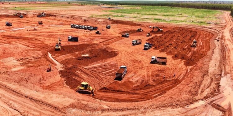 Investimento de RS 25 bilhões para construção de megafábrica deve criar 20 mil empregos em cidade do interior do MS