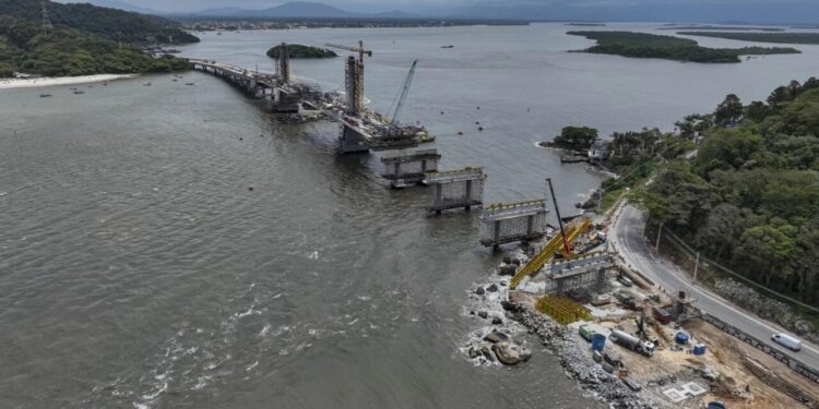 Obras da Ponte de Guaratuba atingem 85% com novo avanço e investimento que passa de R$ 400 milhões vai trazer mais qualidade de vida para moradores
