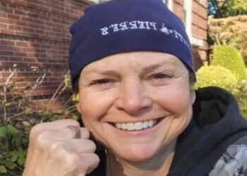 Atriz conhecida por papel em Marvelous Mrs. Maisel morre atropelada aos 60 anos