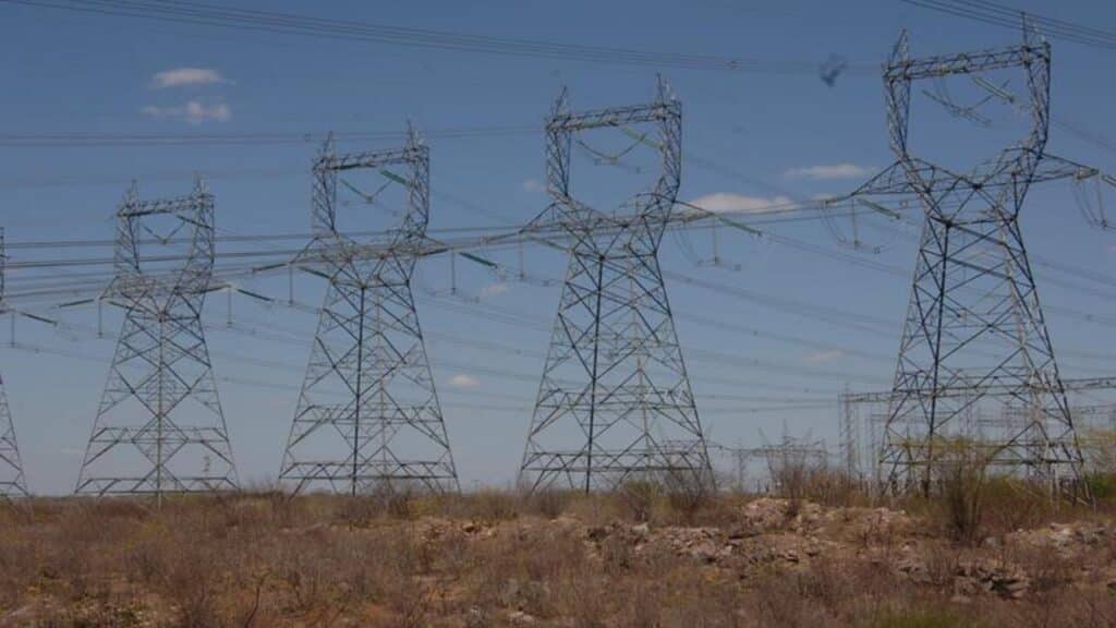 Ceará inicia megaprojeto de R$ 3,6 bilhões com construção de mais de 1.400 km de linhas de transmissão e cerca de 2.400 empregos diretos