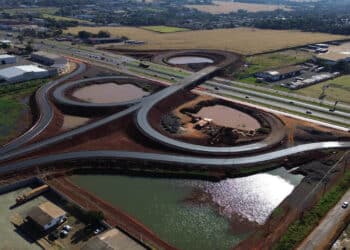 Maior obra viária de Foz do Iguaçu, Perimetral Leste é inaugurada para aliviar o trânsito e impulsionar o turismo local com investimento de R$ 443,9 milhões