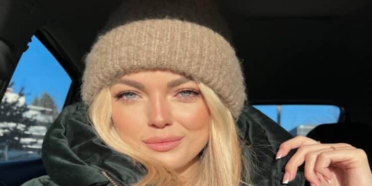 Caso chocante envolve influenciadora de 31 anos encontrada morta após ver "figura assustadora"