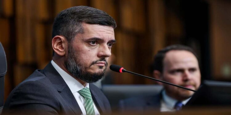 Presidente da Alerj é preso pela durante operação da PF