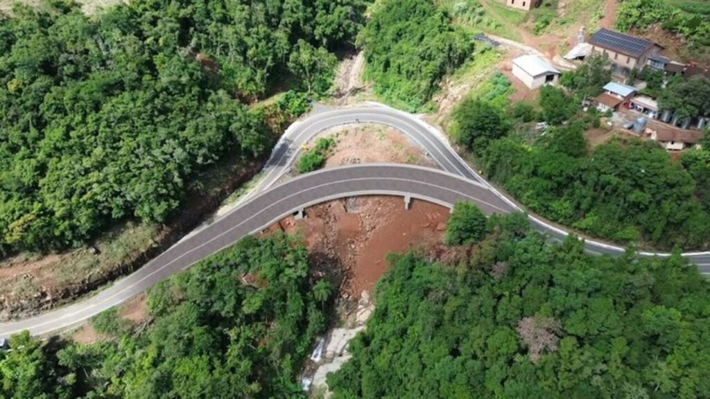 Mega investimento do governo federal de quase R$ 400 bilhões prevê leilão de concessão da BR-470 em 2026 e trechos devem ser modernizados