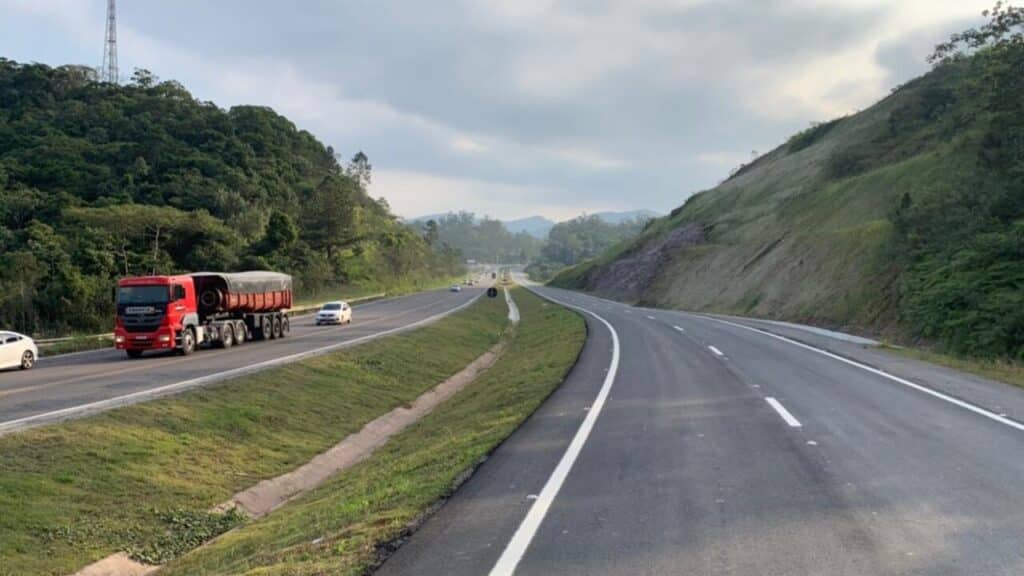 Após 13 anos de espera, rodovia BR-470 recebe R$ 74 milhões para conclusão das obras em região estratégica de Santa Catarina