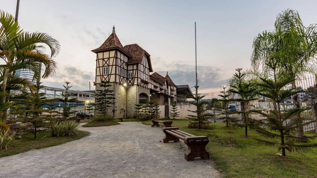 Uma cidade alemã no Brasil com qualidade digna da Europa está oferecendo muitas oportunidades na área de tecnologia