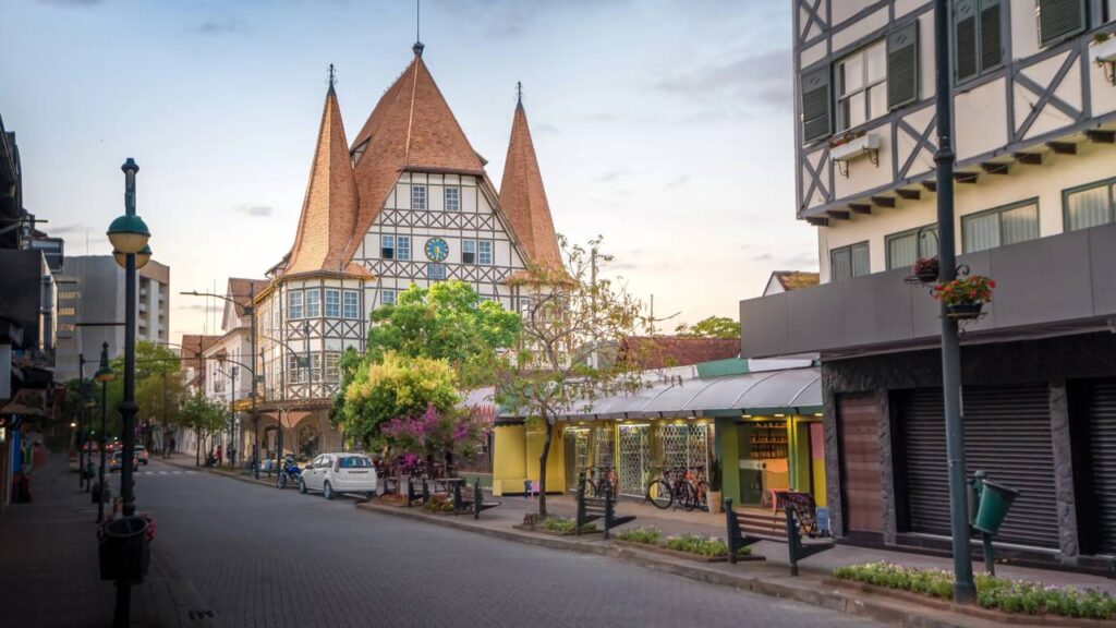 Uma cidade alemã no Brasil com qualidade digna da Europa está oferecendo muitas oportunidades na área de tecnologia