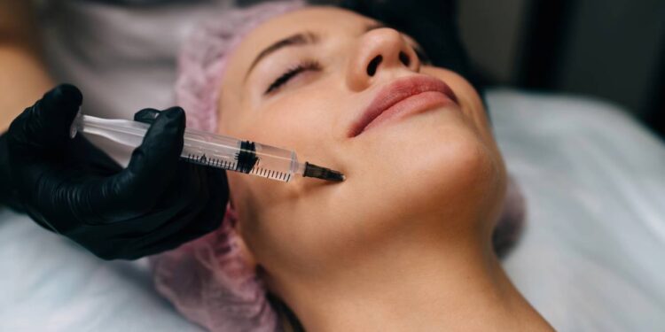 Anvisa apreende lote falso de botox deixando brasileiros preocupados
