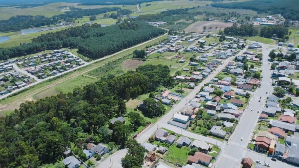 A cidade a 1.019 metros acima do mar no RS que revela um cânion espetacular e visual de tirar o fôlego