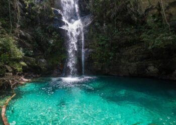 O lugar onde viajantes do mundo todo buscam conexão com a natureza em um paraíso com águas cristalinas