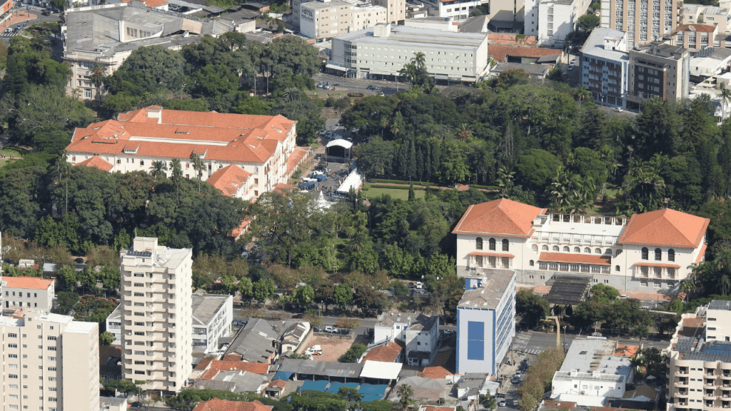 Uma das cidades mais surpreendentes de Minas Gerais une águas termais curativas e qualidade de vida