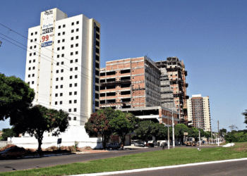 Uma das cidades mais prósperas do Nordeste também abriga algumas das praias de água doce mais bonitas