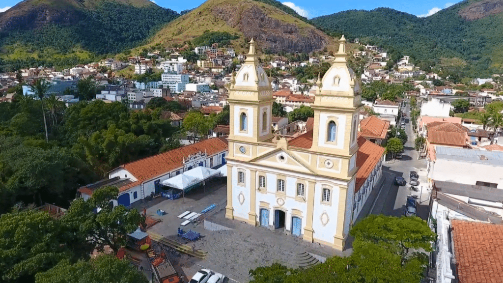 A cidade histórica do Rio de Janeiro que encanta com casarões preservados, boemia musical e cafés coloniais incríveis