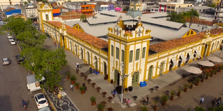 A "Paris do Brasil" é a cidade onde a herança portuguesa e os doces típicos criam um clima europeu inesquecível