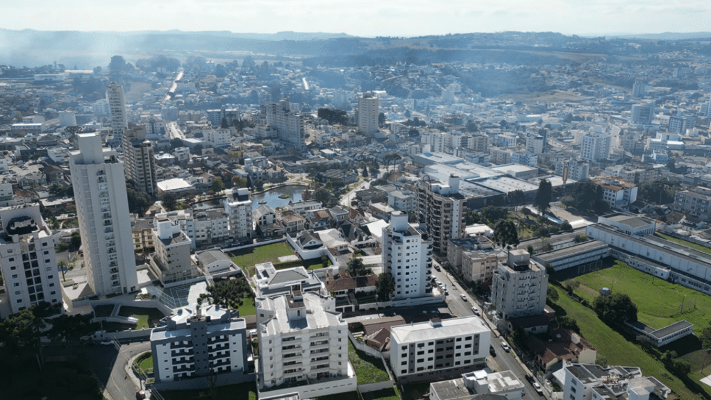 A cidade brasileira que parece a Europa no inverno graças ao frio intenso e às tradições preservadas