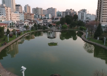 Essa cidade brasileira lembra a Europa no inverno graças ao frio intenso e às tradições preservadas