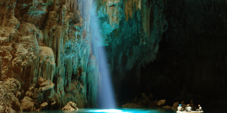 O paraíso escondido no Brasil que encanta com natureza preservada e águas cristalinas de outro mundo