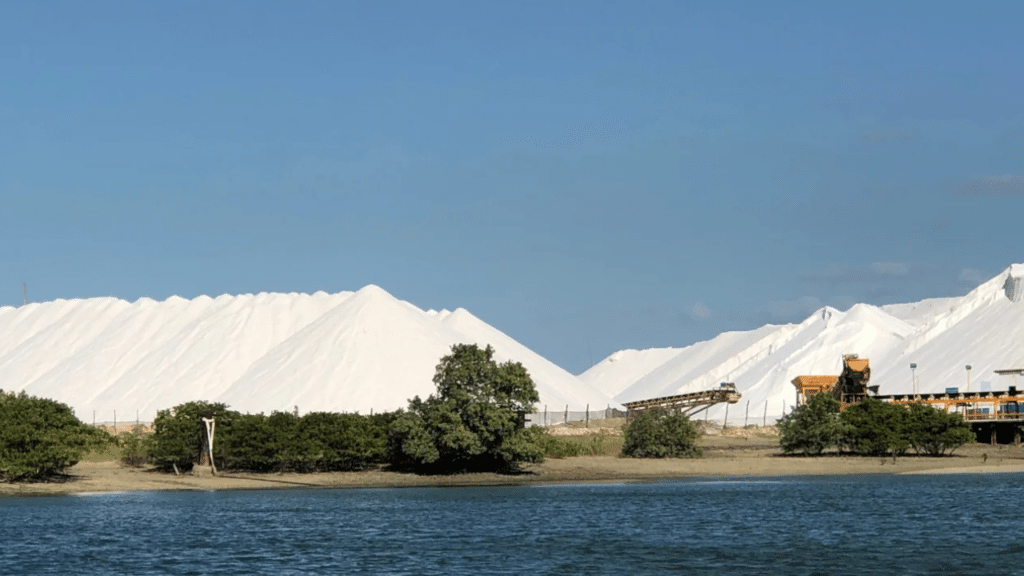 A vila desconhecida no Nordeste com ‘dunas de neve’ que criam o cenário de uma Europa tropical