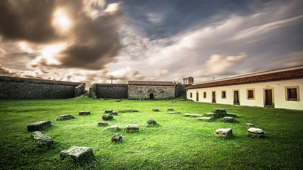 A ilha de Santa Catarina que está encantando com sua vila tranquila e perfeita para quem busca paz
