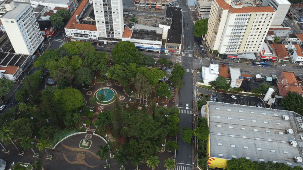 A cidade do interior de SP que virou referência com parque ecológico e festa do peão