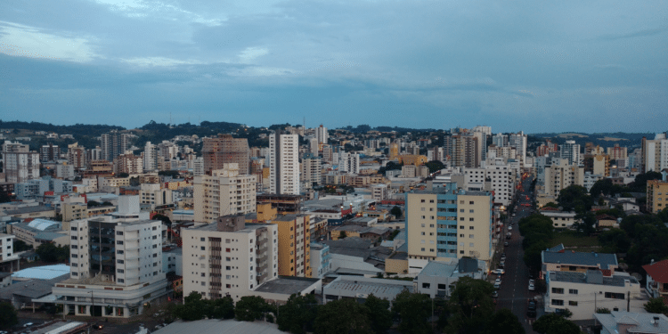 Pato Branco em destaque nas notícias como referência regional em inovação, serviços e oportunidades. // Créditos: Wikipédia