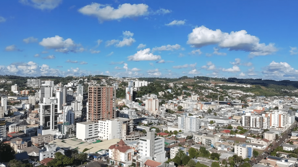 A cidade completa do Paraná que é uma das melhores para viver bem sem faltar serviços