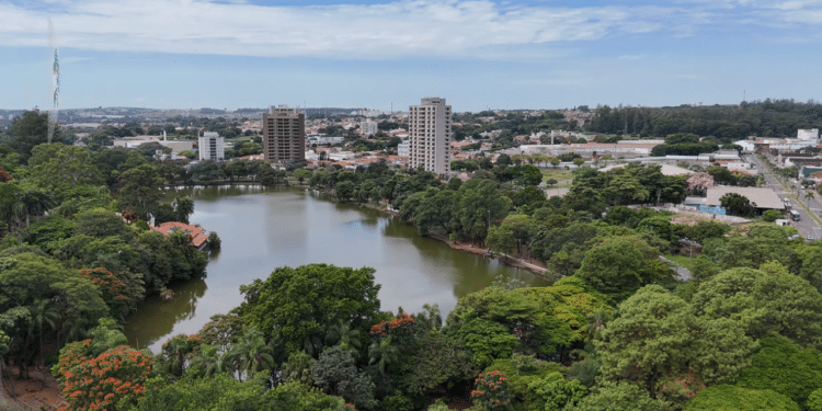 A cidade das árvores fundada em 1862 está conquistando com a tranquilidade do interior e qualidade ideal para viver bem