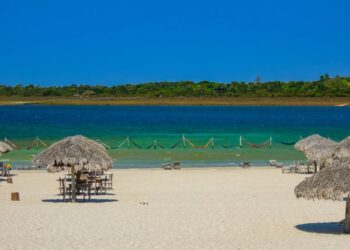 A vila de pescadores pouco conhecida que virou um paraíso de dunas e lagoas cristalinas no Nordeste