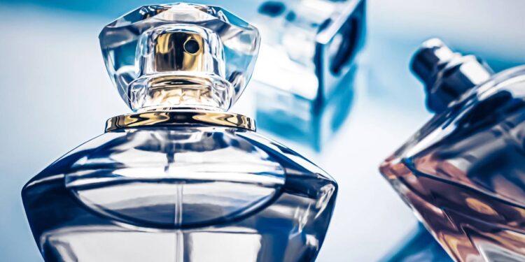 Top 5 perfumes masculinos perfeitos para dar de presente para o seu marido no natal